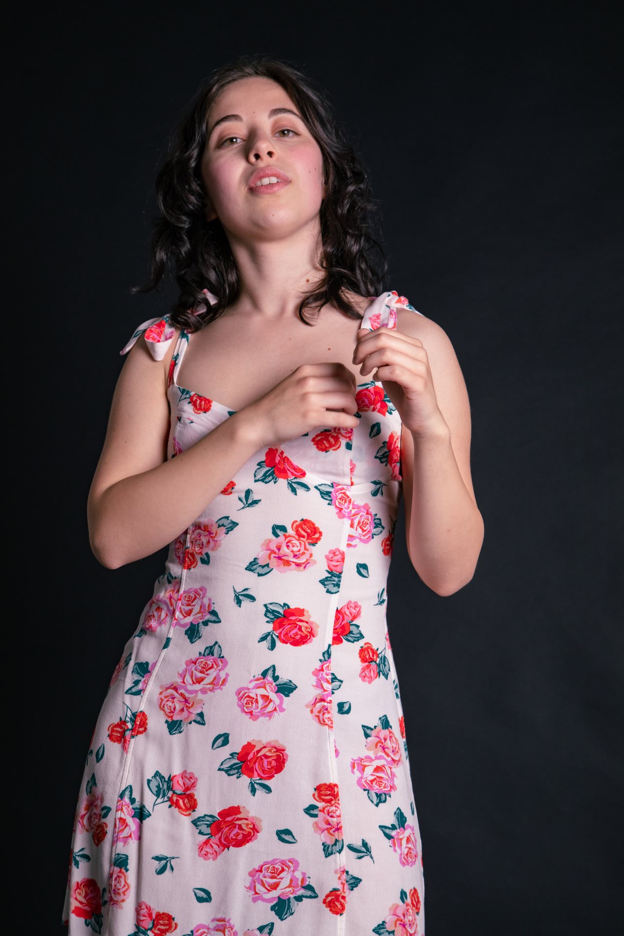 servizio fotografico ritratto in studio senza posa sfondo nero book Firenze Sesto Fiorentino